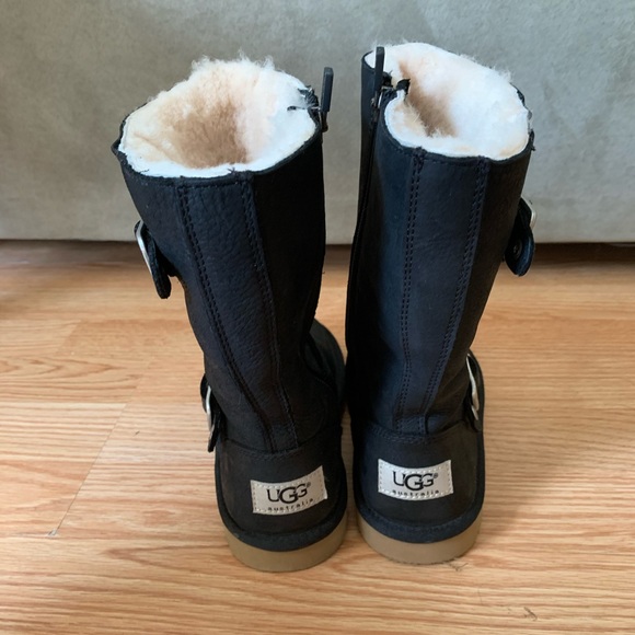 Ugg | Kensington Shearling Boots | Girls 13 - Picture 4 of 10